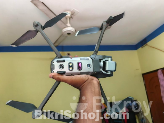 DJI Drone Mavic 2 Pro Fly More Combo